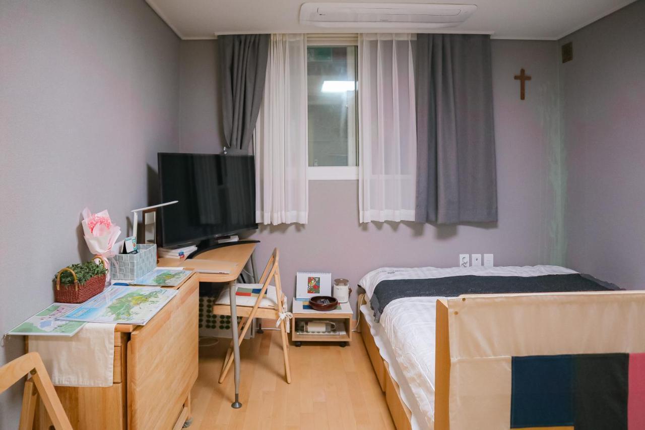 Gyeongbokgung Palace Seochon Christian Home - Foreigner Only سيول المظهر الخارجي الصورة
